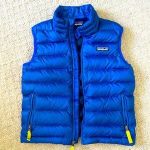 EUC Kids Patagonia down vest sz XS